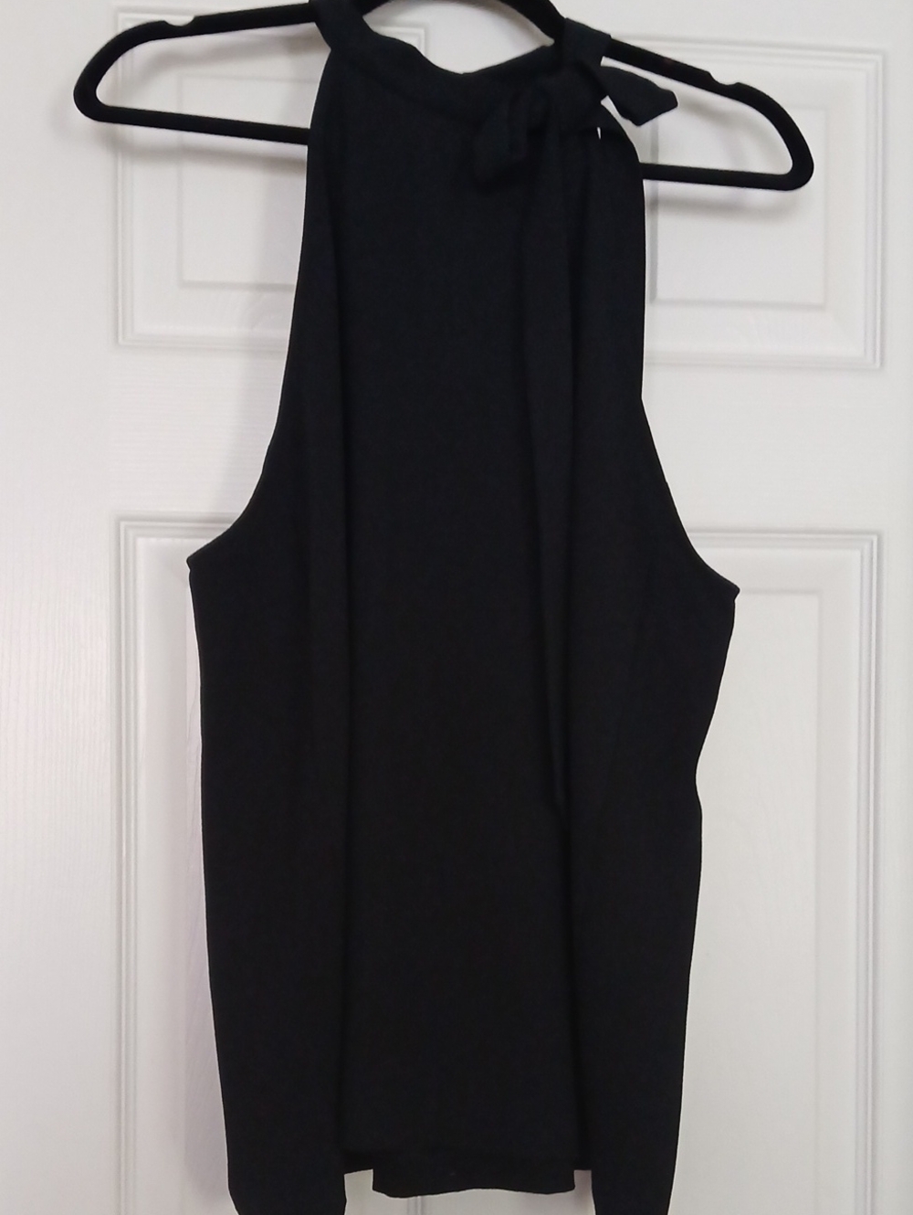 Ann Taylor Black Halter Tie-Neck Camisole